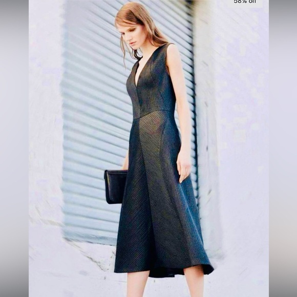 BCBG MAXAZRIA Runway Jacelyn Blue V-Neck Dress , Size 10 - Picture 3 of 4